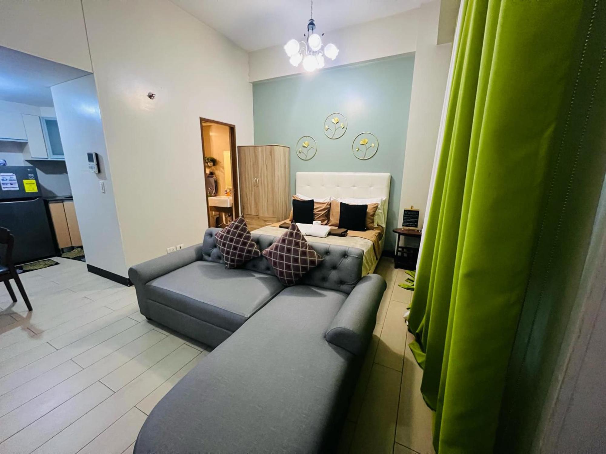 One Palm Tree Villas Condominium - Studio 2Nd Fl With Balcony - Across Terminal 3 Airport Pasay Exterior foto